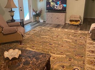 224 E Greenfield Dr, Wake Village, TX 75501