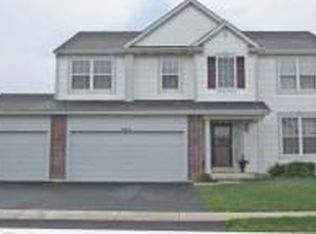 3015 Foxmoor Dr, Montgomery, IL 60538
