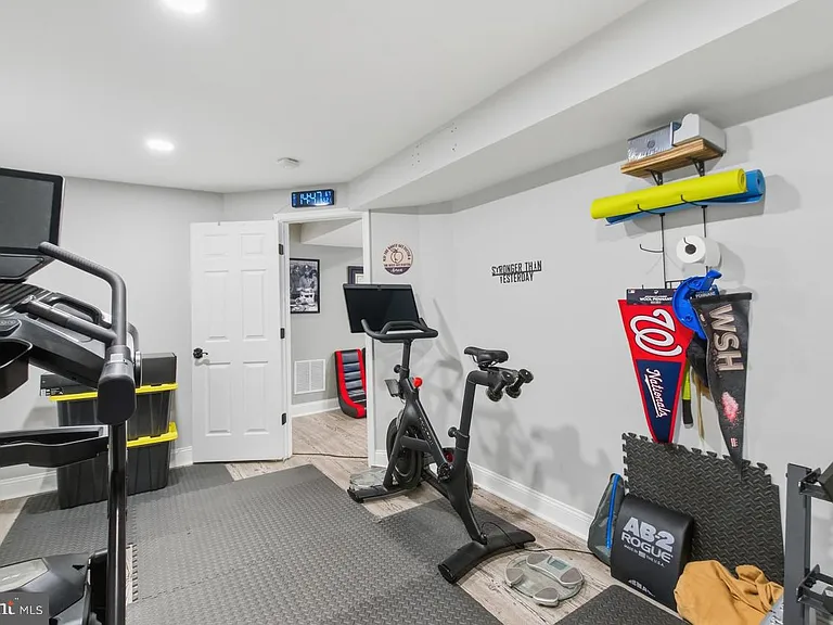 14997 Grassy Knoll Ct — Photo 43