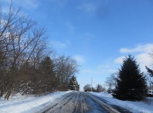 N57W13810 Thurston Ave, Menomonee Falls, WI 53051