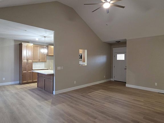 4th image of 127 E Teakwood Avenue