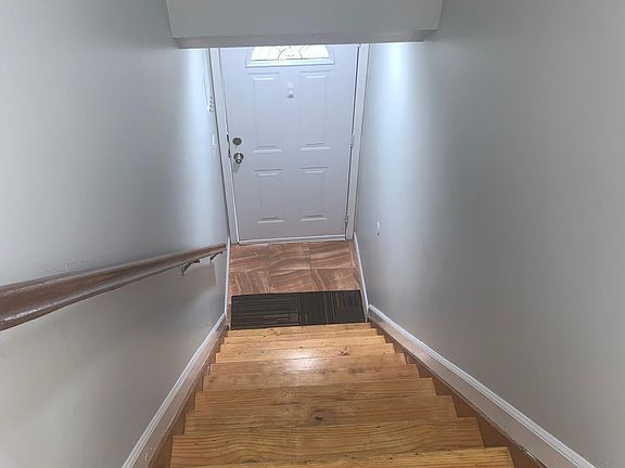 2nd image of 177 Meadow Dr #2