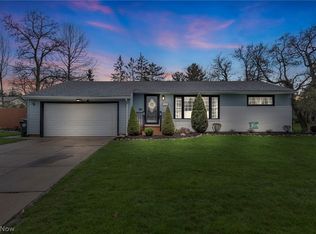 7575 Craigleigh Dr, Parma, OH 44129