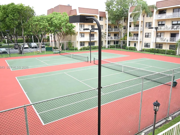 9301 SW 92nd Ave #212-B — Photo 31