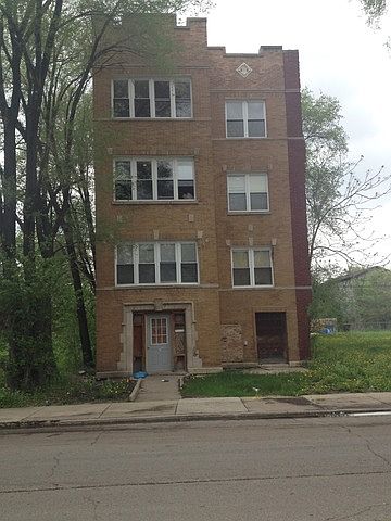 2nd image of 2822 W Lexington St