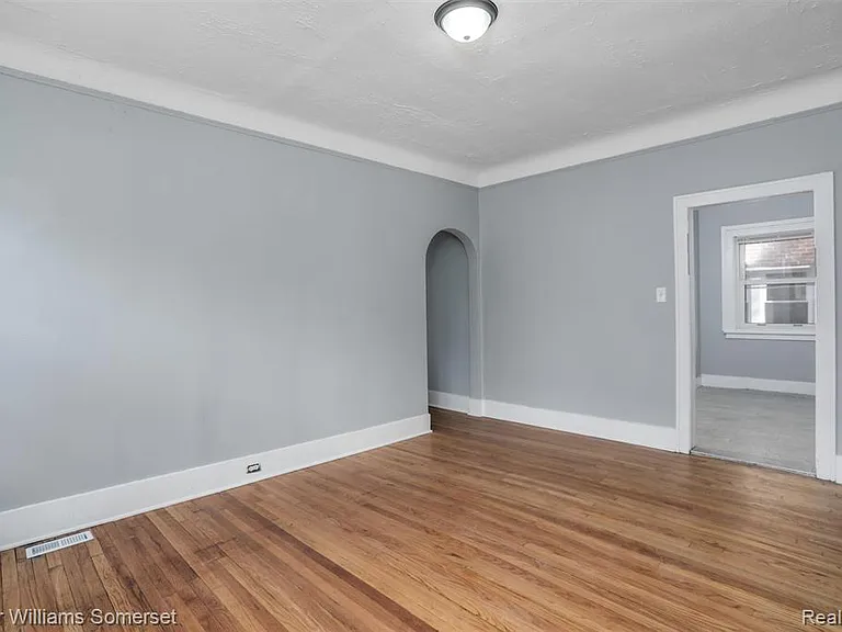 3322 Webb St — Photo 6