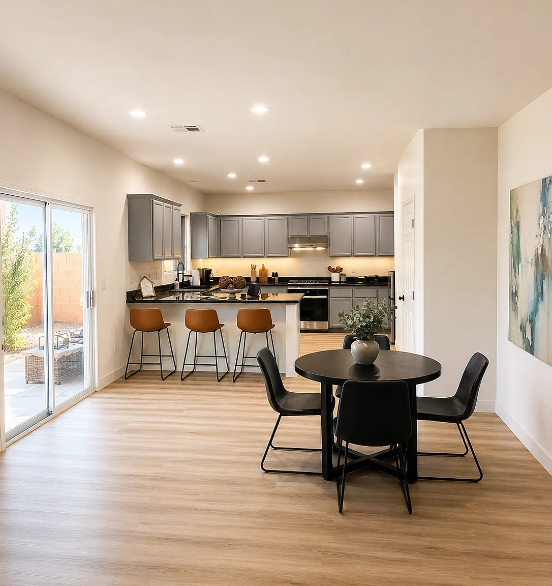 5 bed, 2705 sqft, $980 — Photo 3