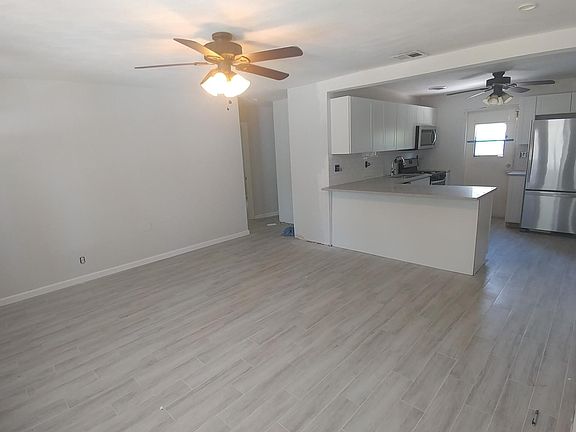 5th image of 2731 NE 10th Ave