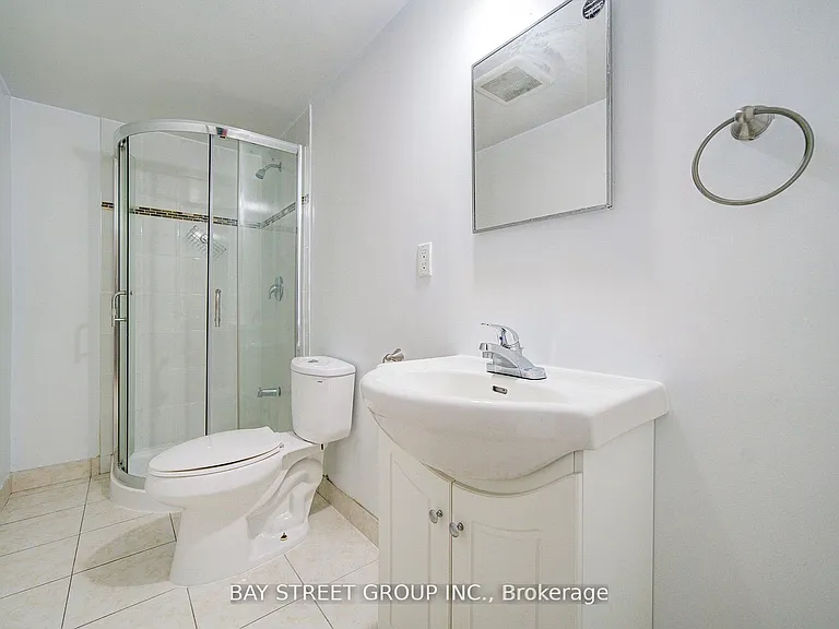5 Lockdare St #BASEMENT — Photo 16