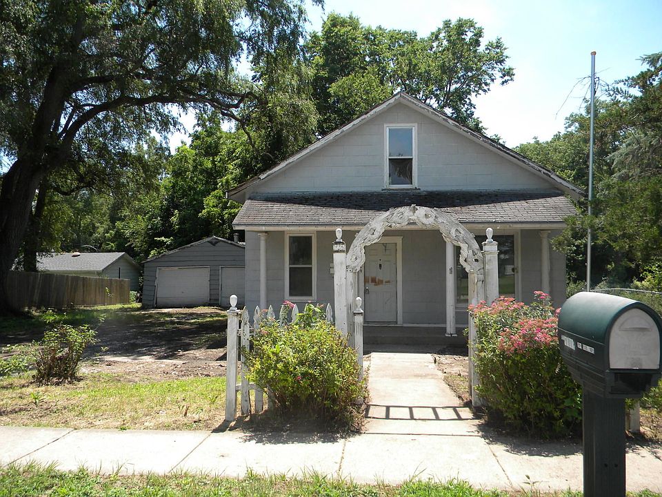 1st image of 909 Coolidge St