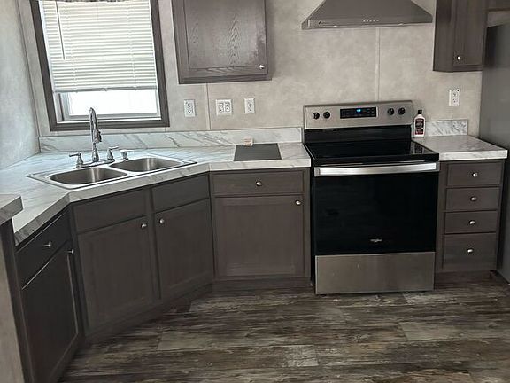 5th image of 993 Michigan Ave E #D11