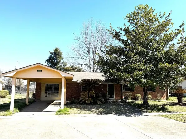 1109 Pear St, Vidalia, LA 71373