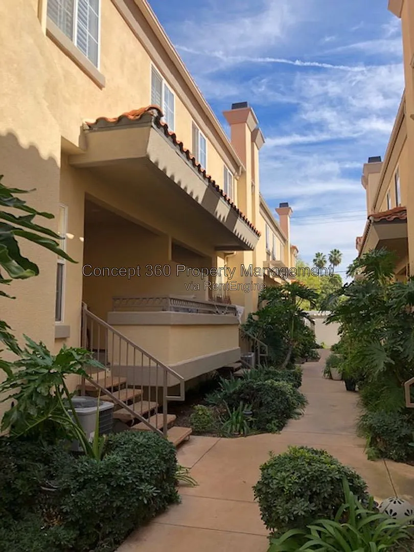 3 bed, 2.5 bath, 1150 sqft, $3,595 — Photo 4