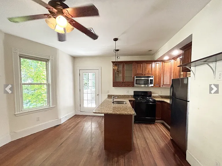 112 Hillside St #2X — Photo 3