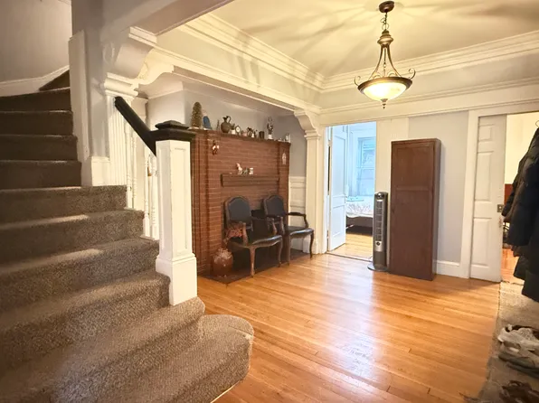 60 Kilsyth Rd, Brookline, MA