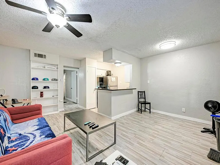 2401 Manor Rd #228 — Photo 9