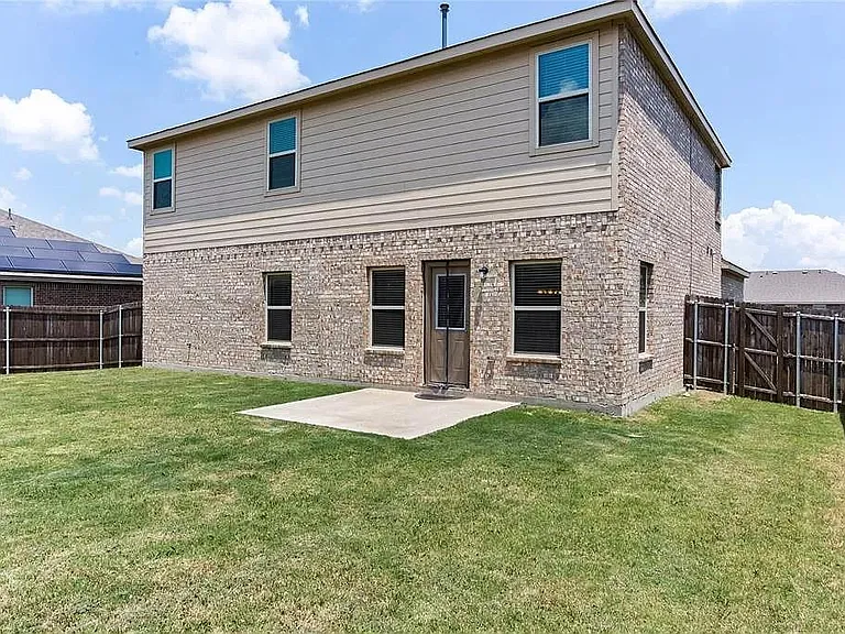 1402 Bent Grass Dr — Photo 30
