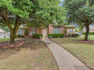 717 Stoneridge Dr, Hewitt, TX 76643