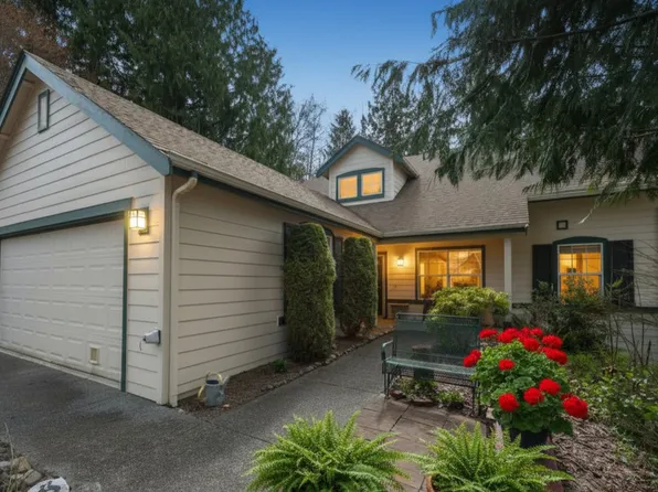 15 Leighbrook Lane, Port Ludlow, WA 98365