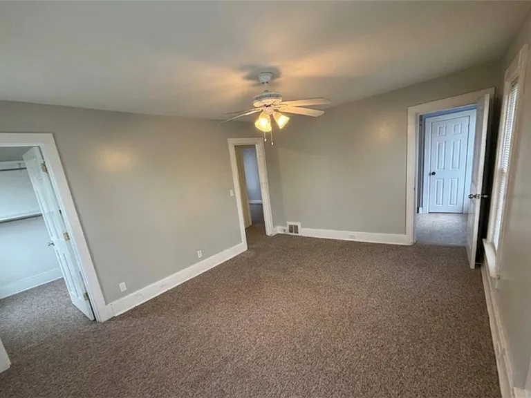 313 Roe Ave #2 — Photo 4