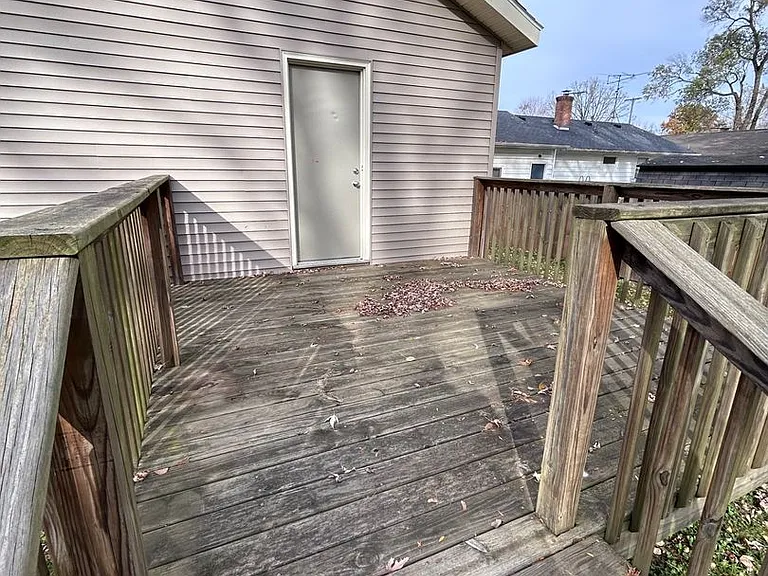 90 E Mark St — Photo 10