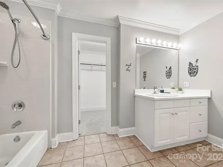 2545 Rea Rd — Photo 6