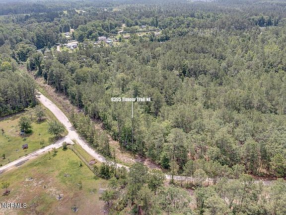 4th image of 9395 Timour Trail NE