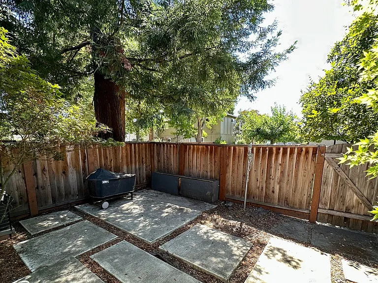 454 Poppy Pl — Photo 6