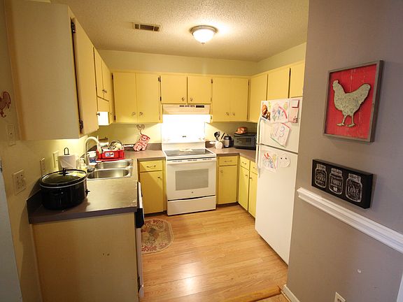 5th image of 6240 April Pine Cir APT G