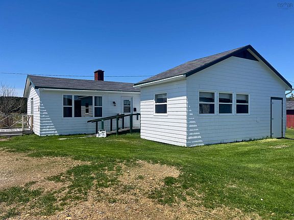 2nd image of 28 Sangster Rd