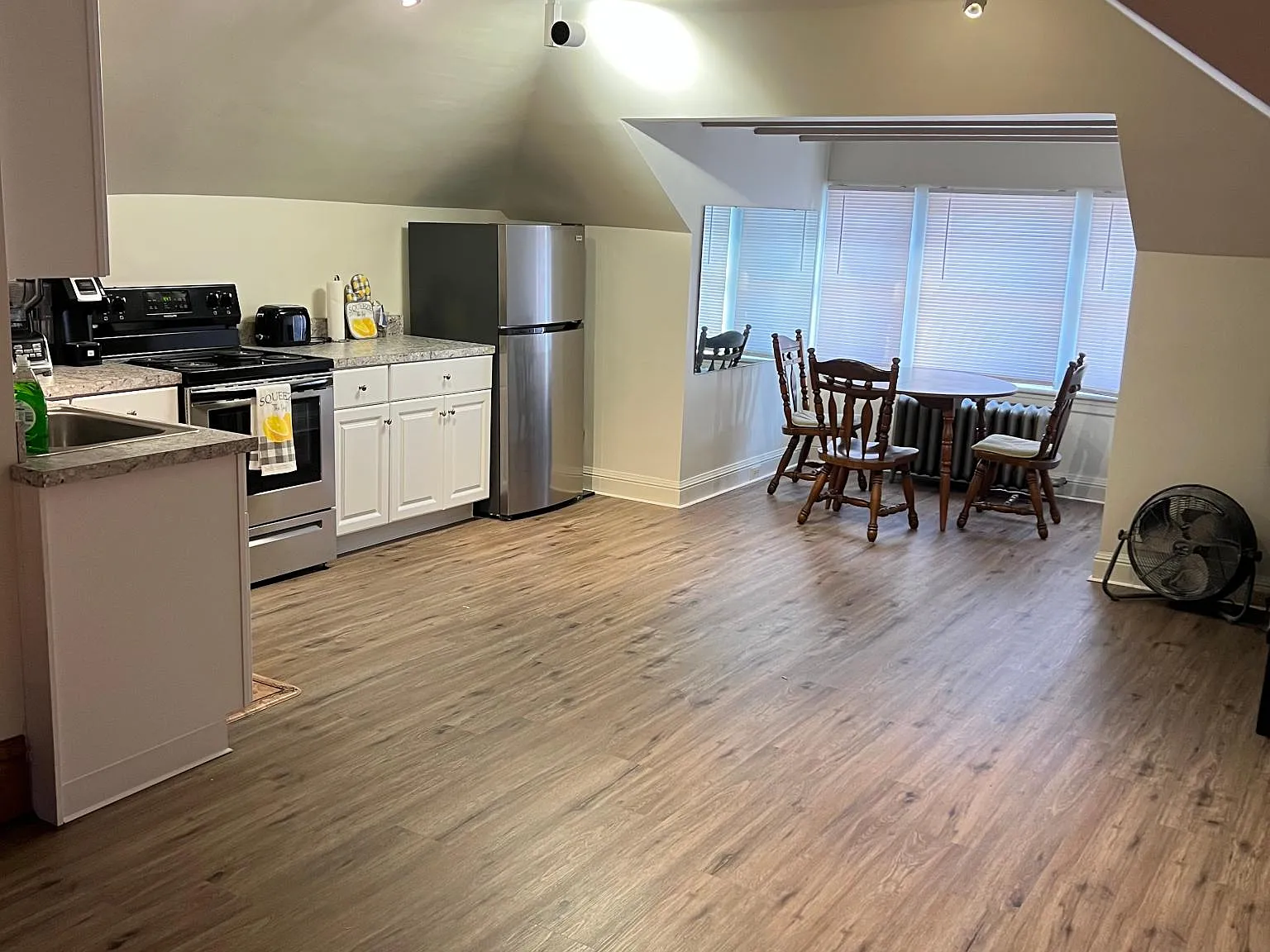1 bed, 500 sqft, $1,150 — Photo 2