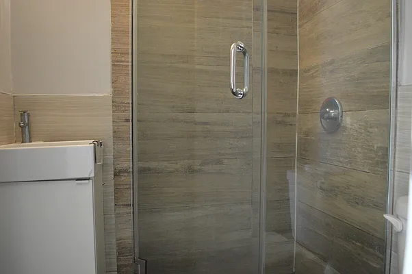 Rented by Bond New York | media 7