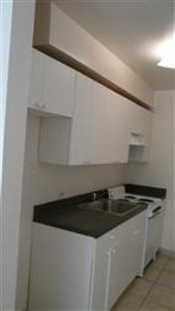 2nd image of 541 27th St