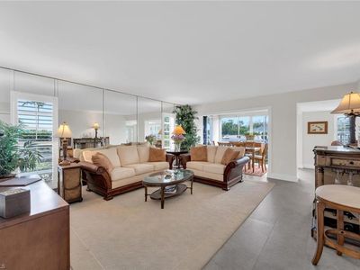 53 High Point CIR W #109, Naples, FL, 34103