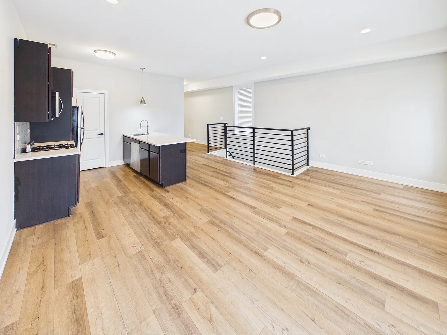 1 bed, 730 sqft, $1,695 — Photo 4