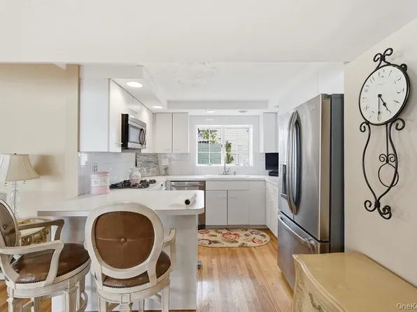 163-15 84th Street image 3 of 32