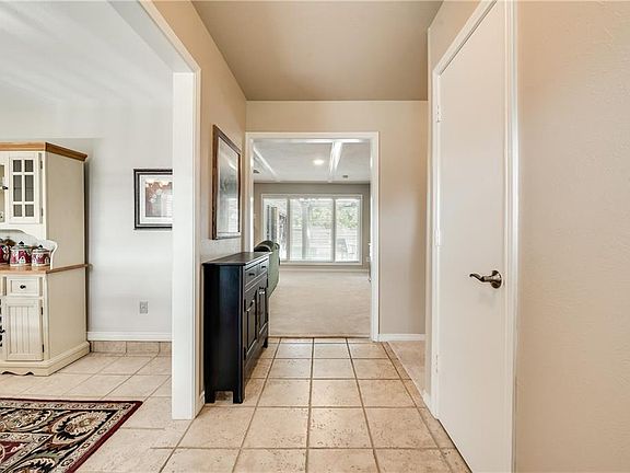 4th image of 2205 Prince John Dr