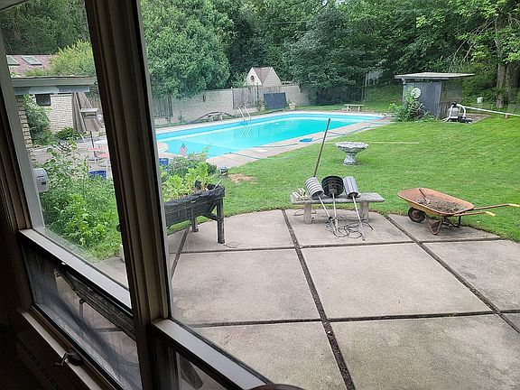 Pool view from Dining room 
