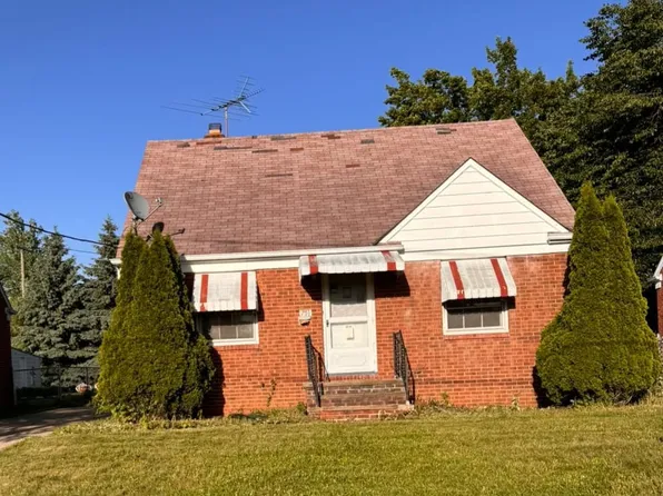 751 E 212th St, Euclid, OH 44119
