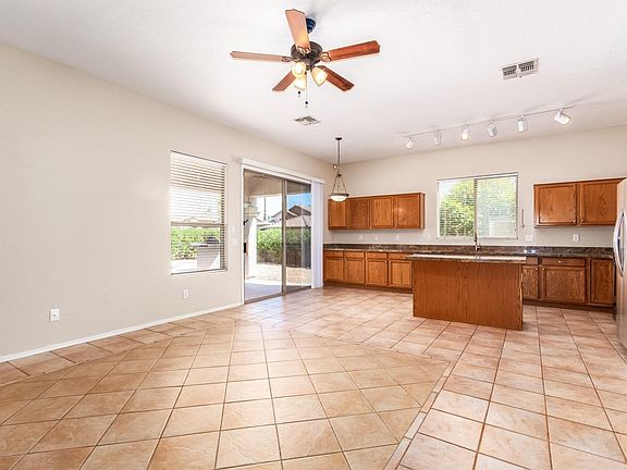 4th image of 3954 S Sage Dr