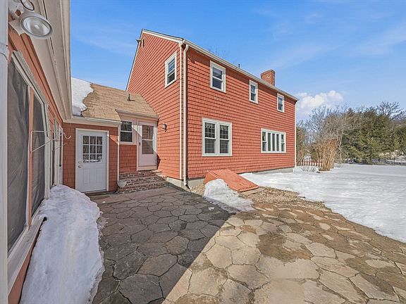 3rd image of 6 Lenway Rd