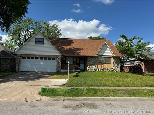 10653 E 18th St, Tulsa, OK 74128