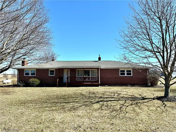 724 New Milford Rd, Atwater, OH 44201