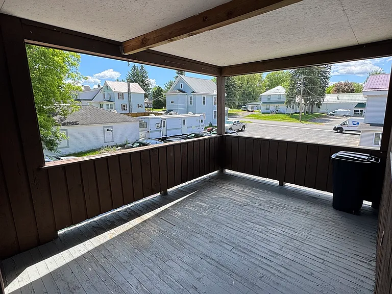 225 E Orvis St #4 — Photo 9
