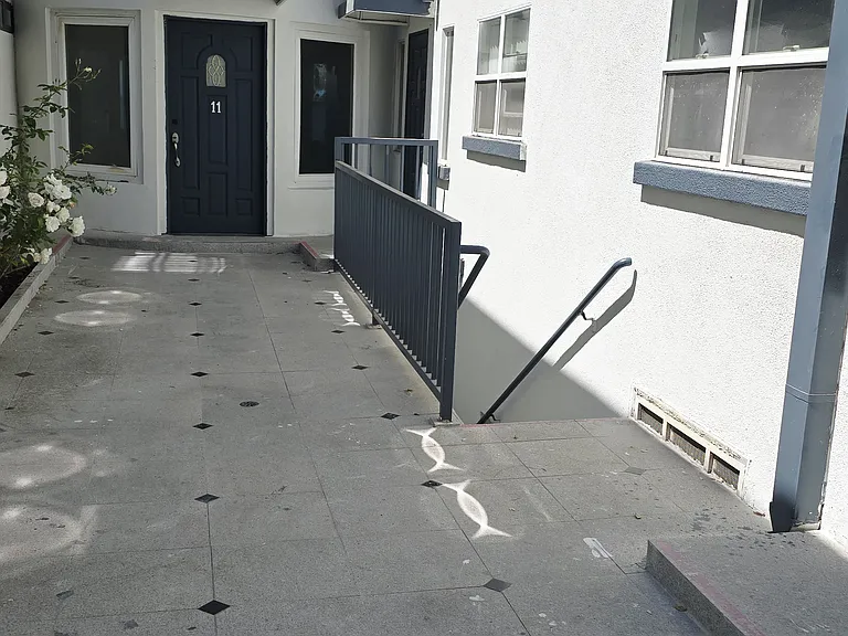 2230 E Ocean Blvd #8 — Photo 23