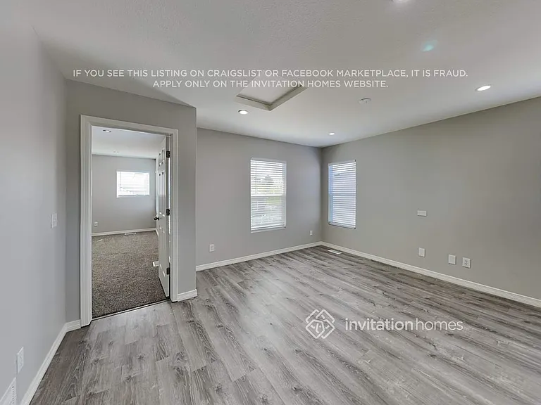 5546 Cassina Dr — Photo 10