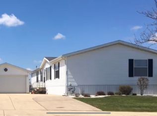 261 Hibiscus Cir, Matteson, IL 60443