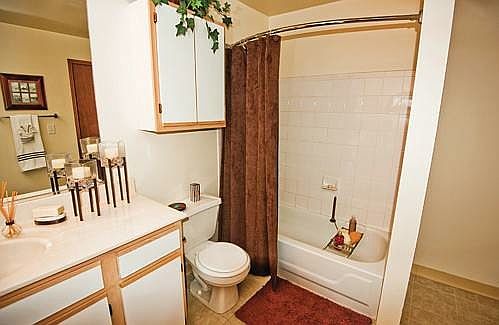 2nd image of 1233 Deerfield Pkwy APT 302