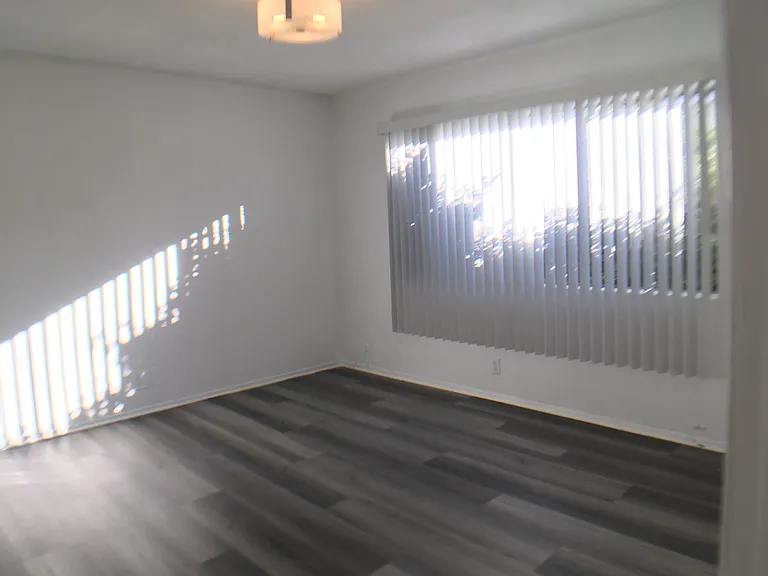 1323 N Fuller Ave #3 — Photo 13