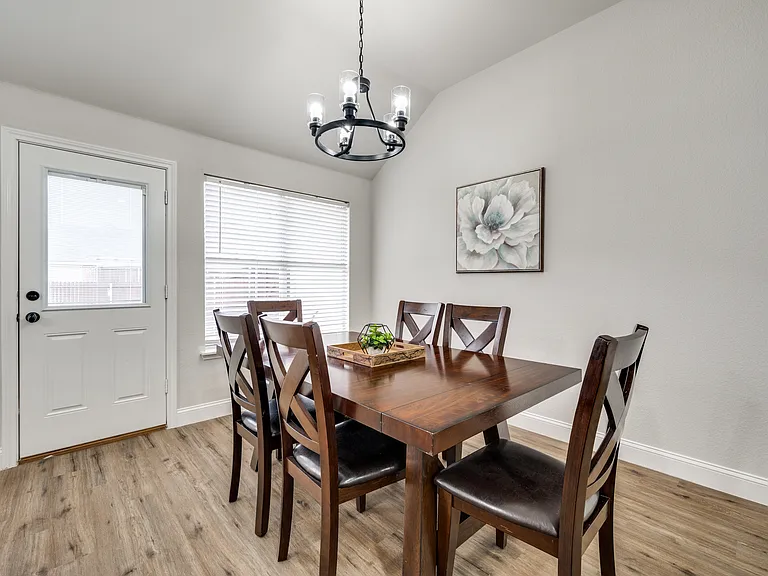 9512 Shirland Ln — Photo 18